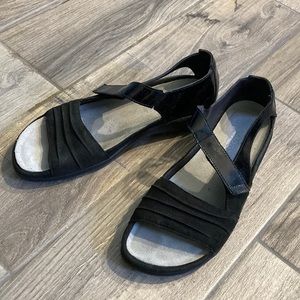 NAOT Sandals 38 (Like New!)